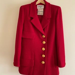 CHANEL vintage rouge bouclè skirt suit